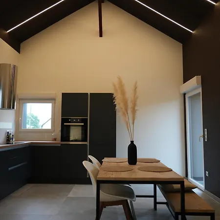 L'atelier Emile - Privatif - 5 Min Colmar Alojamento de Acomodação e Pequeno-almoço Sainte-Croix-en-Plaine