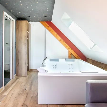 L'atelier Emile - Privatif - 5 Min Colmar فندق مبيت وإفطار 4*